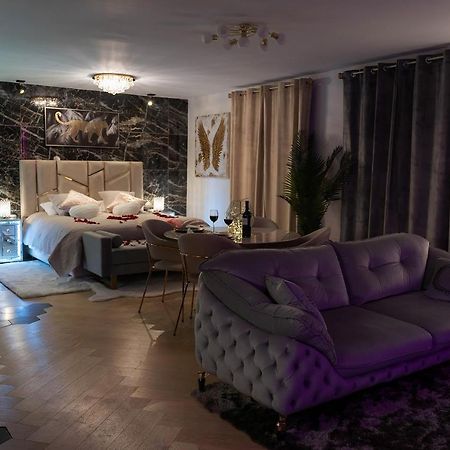 Magnifique Loft / Spa En Face De La Cathedrale ! ナルボンヌ エクステリア 写真