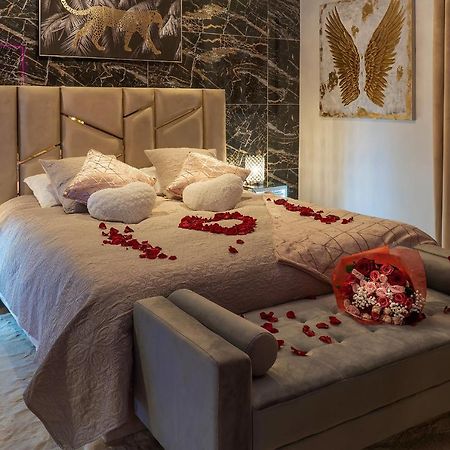Magnifique Loft / Spa En Face De La Cathedrale ! ナルボンヌ エクステリア 写真