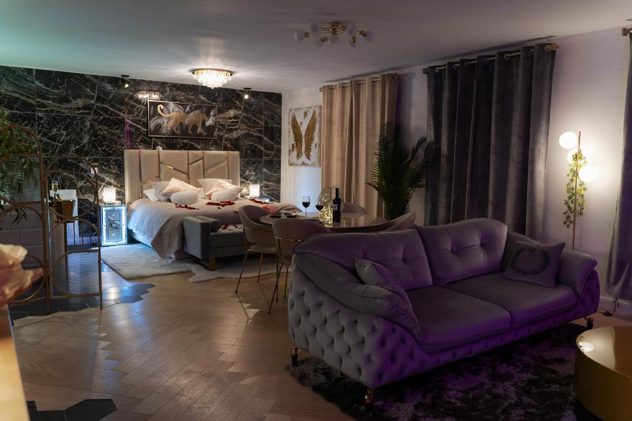 Magnifique Loft / Spa En Face De La Cathedrale ! ナルボンヌ エクステリア 写真